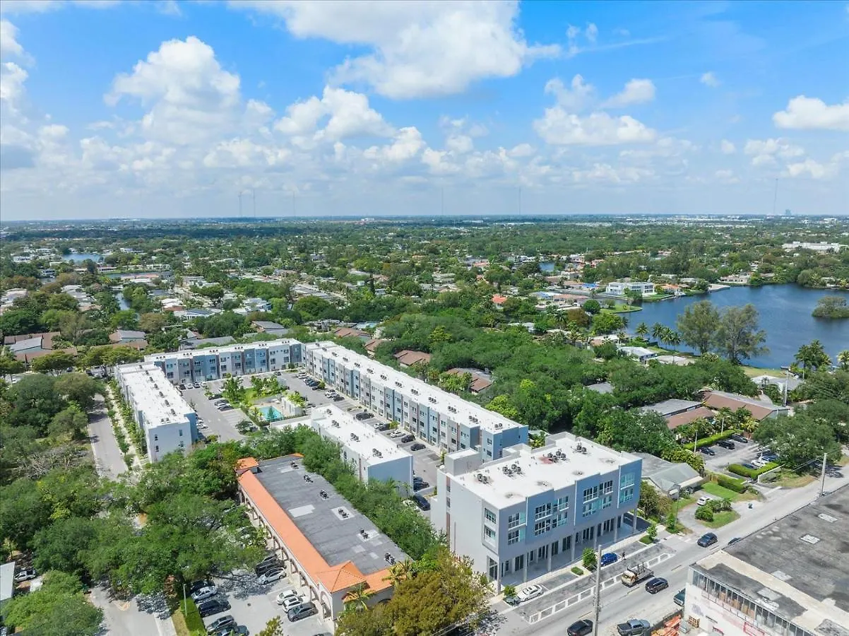 Lofts Of Aventura Апартаменты