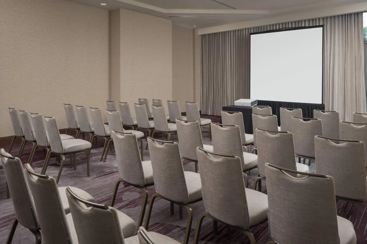Courtyard By Marriott Airport Hotel Miami