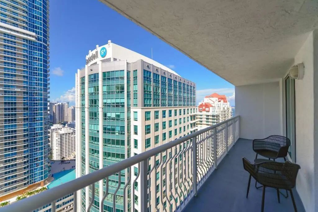 Exclusive With Free Parking And Pool At Brickell 公寓 *
