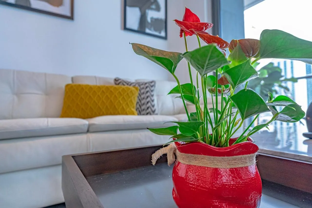 Apartamento Luxurious 2-bed With Breathtaking Bay Views!!