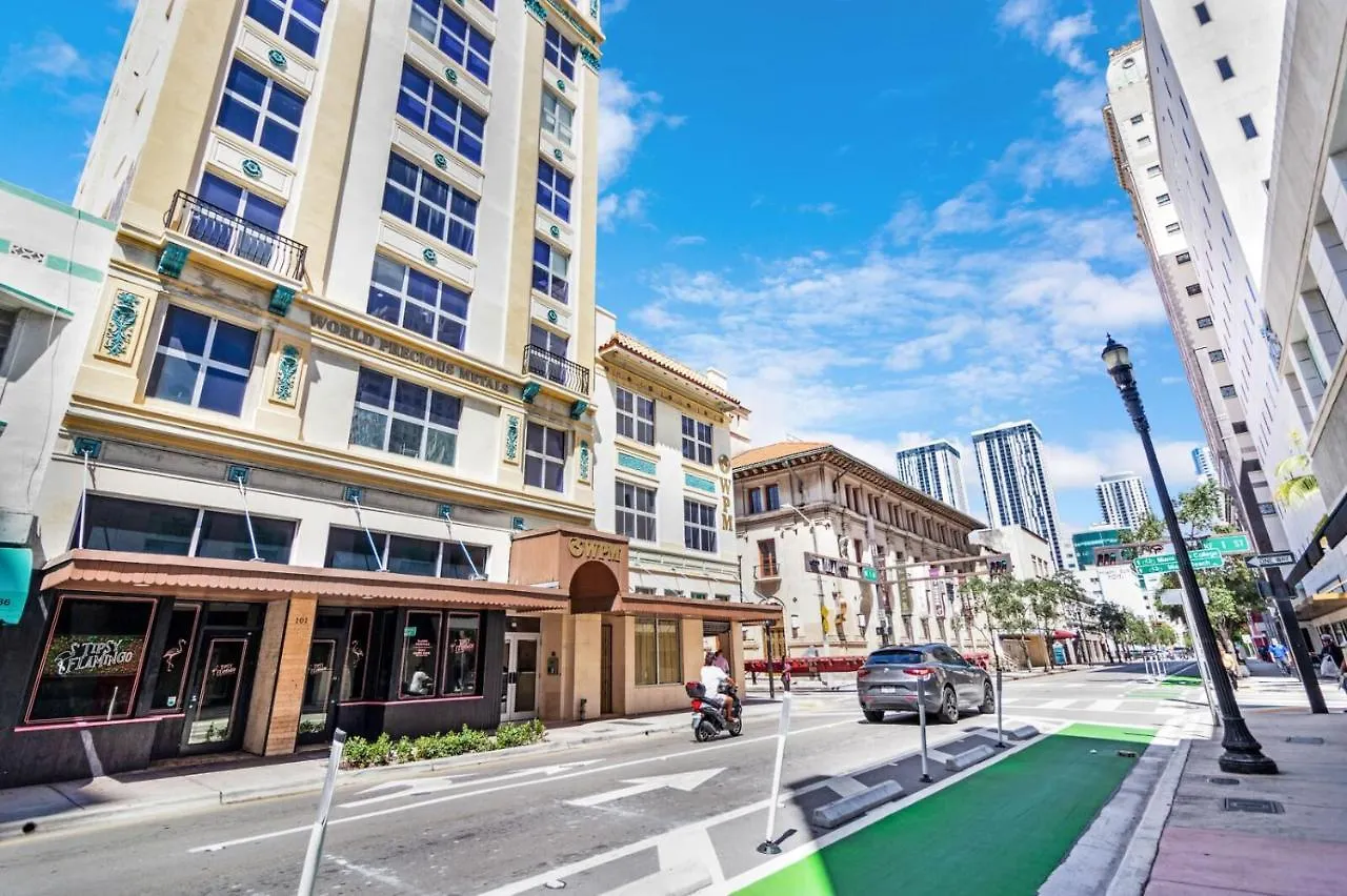 Roami At The Ralston Apartment Miami