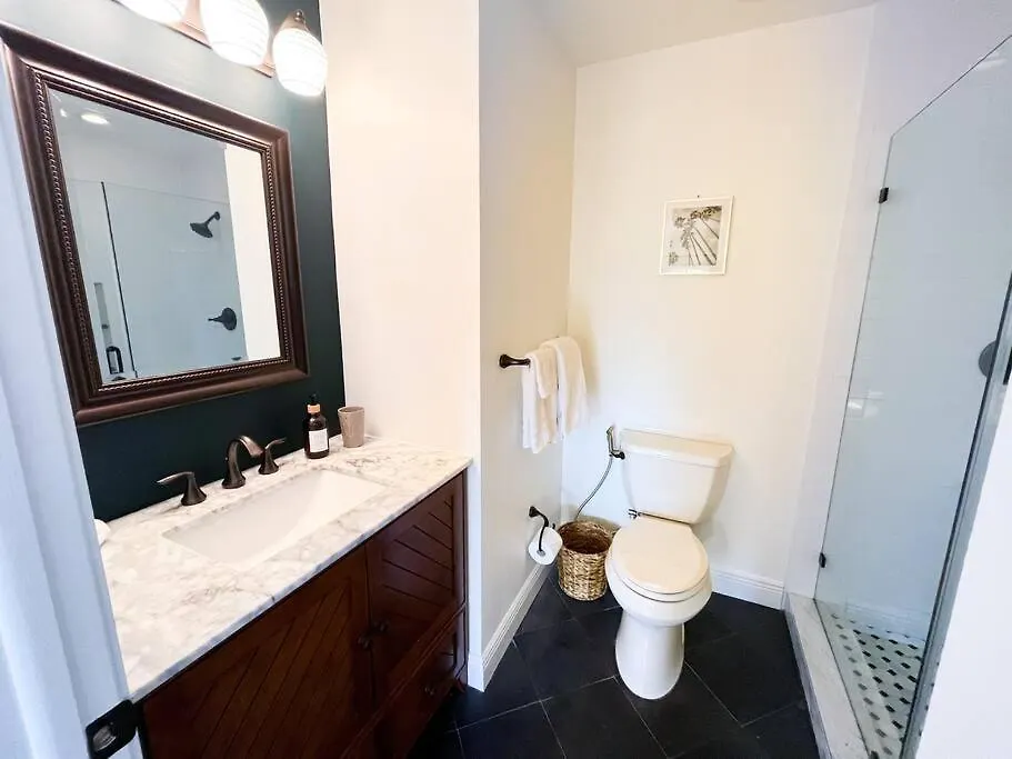 Coconut Grove Hidden Sanctuary Townhouse Дом отдыха *