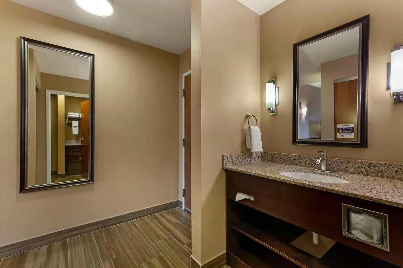 Western Miami Executive Airport And