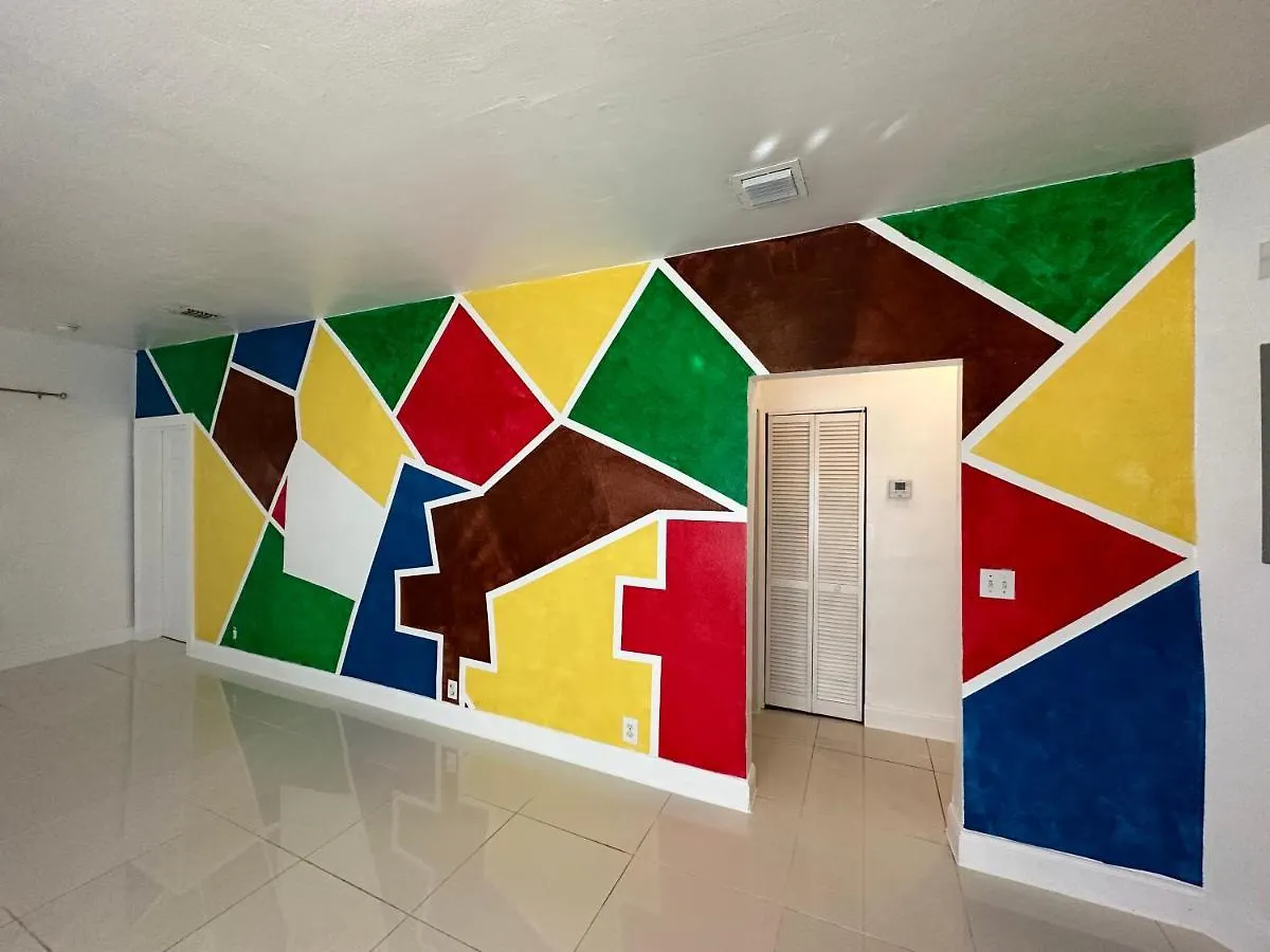 Oqp Vacations Design District Hostel