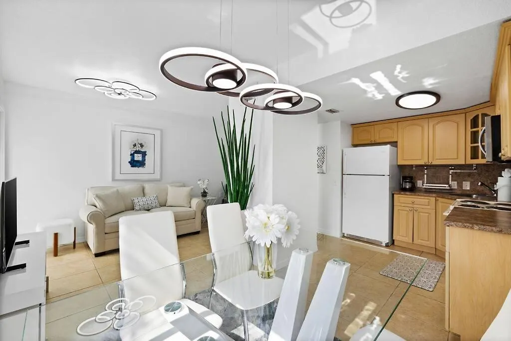 Beautiful In The Heart Of Apt 8 ميامي