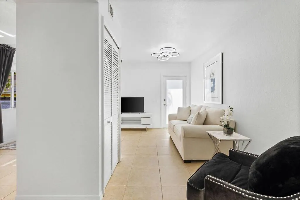 شقة Beautiful In The Heart Of Apt 8 ميامي
