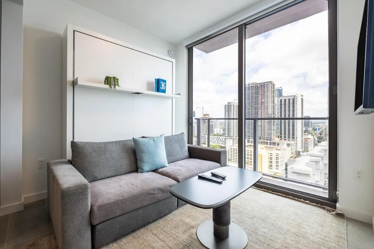 Fabulous With Pool, Gym, Lounge - Prime Location, Μαϊάμι