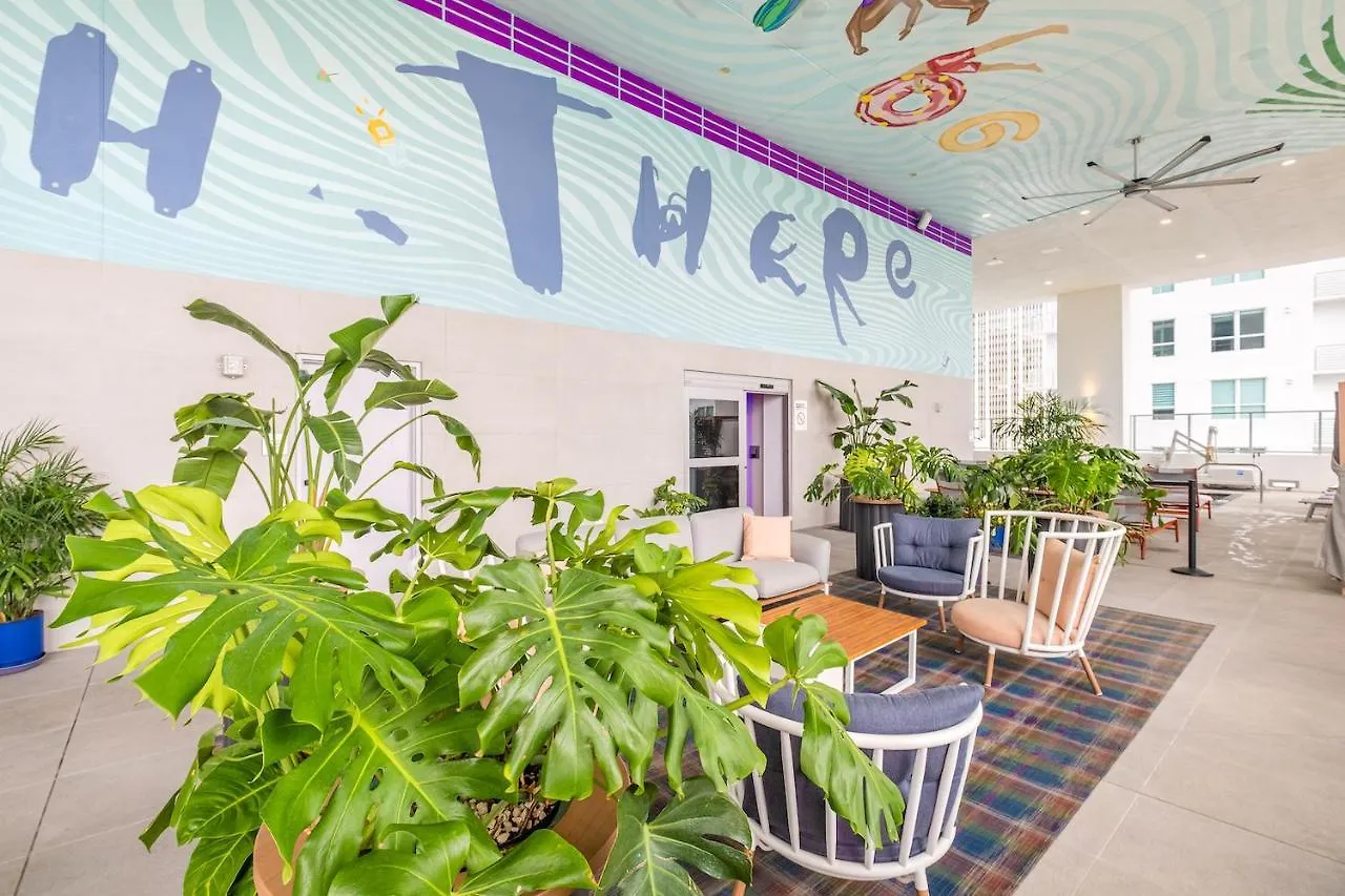 Fabulous With Pool, Gym, Lounge - Prime Location, Διαμέρισμα