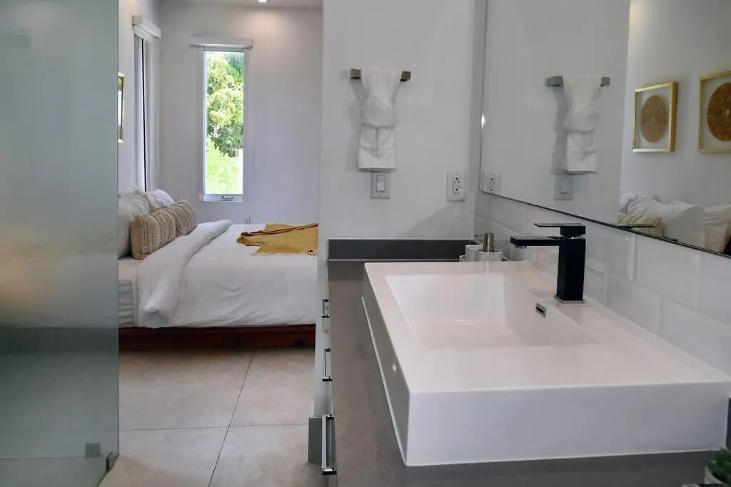 No Wynwood With Spacious Outdoor With Jacuzzi 度假居