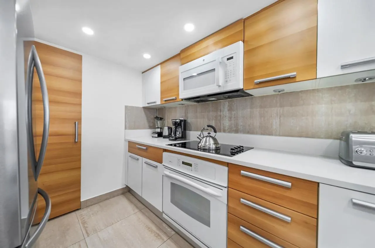Sun Splash High Floor Apartment