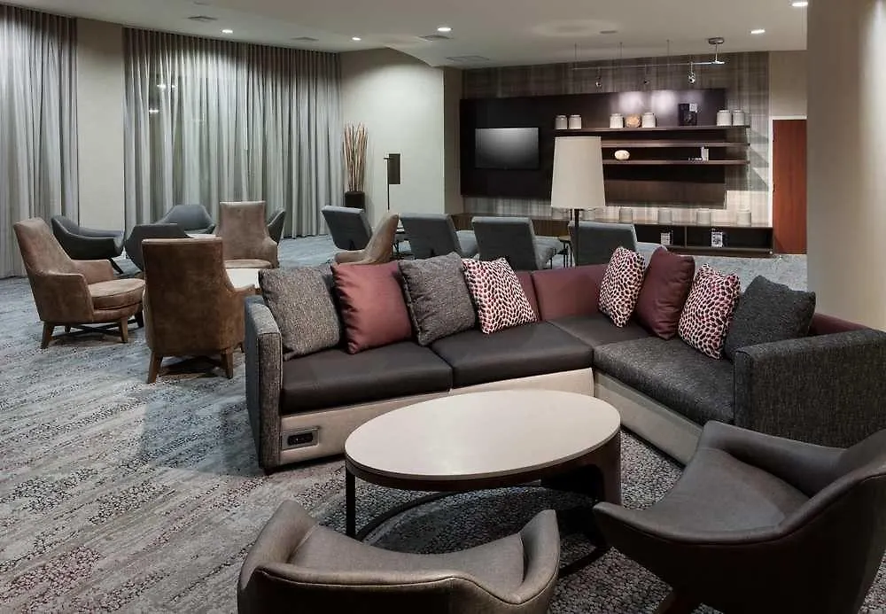 Courtyard By Marriott Miami At Dolphin Mall
