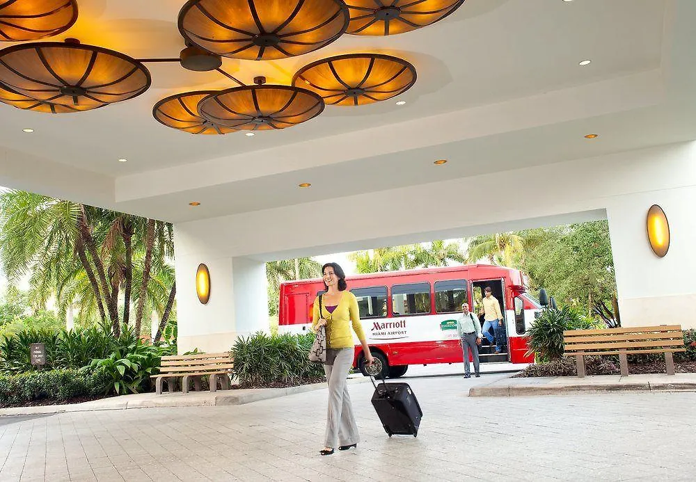 Courtyard By Marriott Airport Hotel Miami