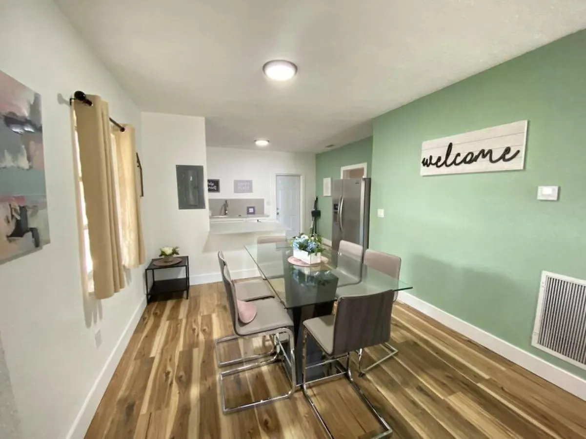 Semesterbostad Heart Of Sleeps 10 Near Little Havana Beaches Miami