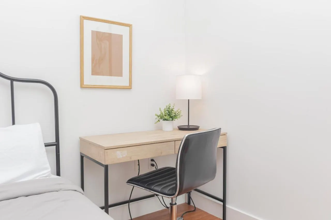 Downtown 2 Bedrooms - 10 Minutes To Beach - 5 Minutes To Wynwood Apartment *