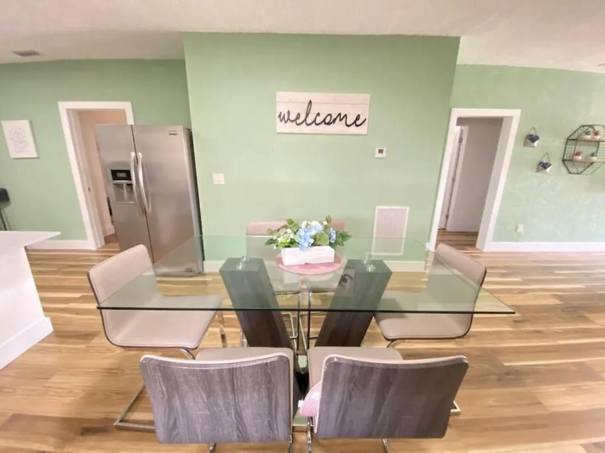 Semesterbostad Heart Of Sleeps 10 Near Little Havana Beaches