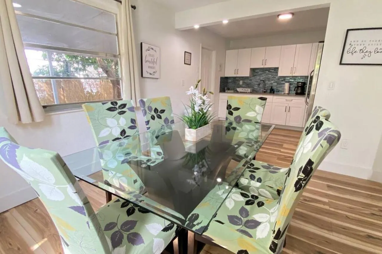 Lively Near Downtown, Stadium, Wynwood Vakantiehuis *