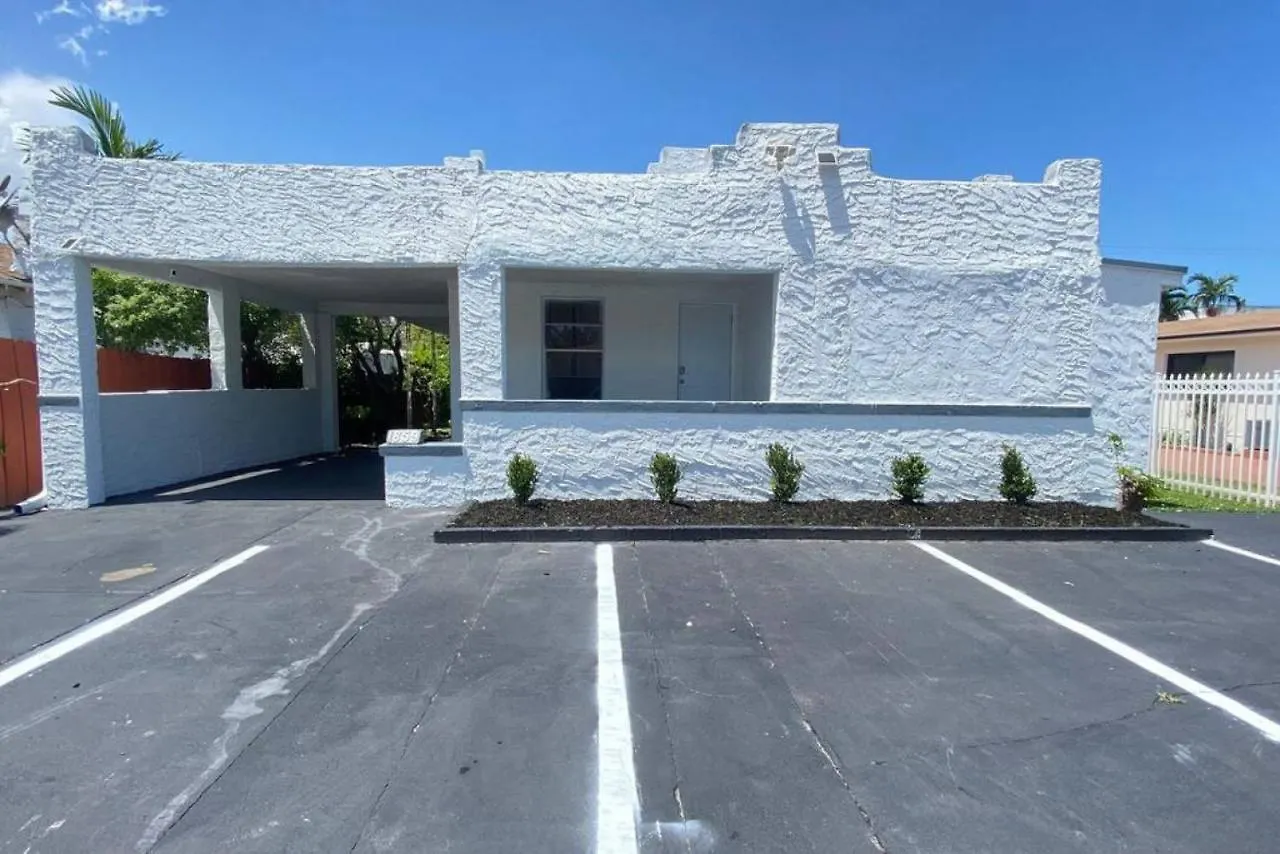 Heart Of Sleeps 10 Near Little Havana Beaches Semesterbostad