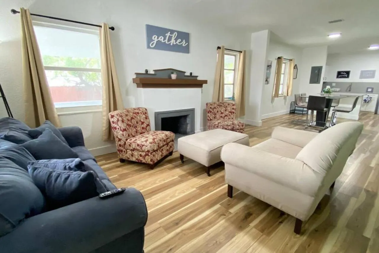 Heart Of Sleeps 10 Near Little Havana Beaches Semesterbostad