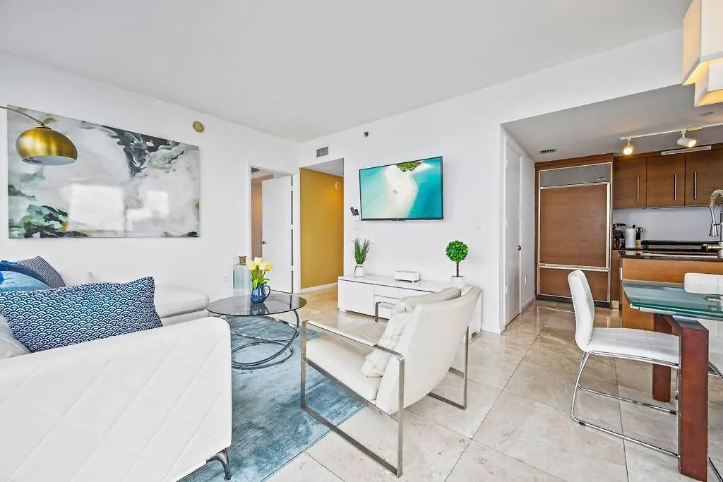 High Floor Unit At Icon W Apartament Miami