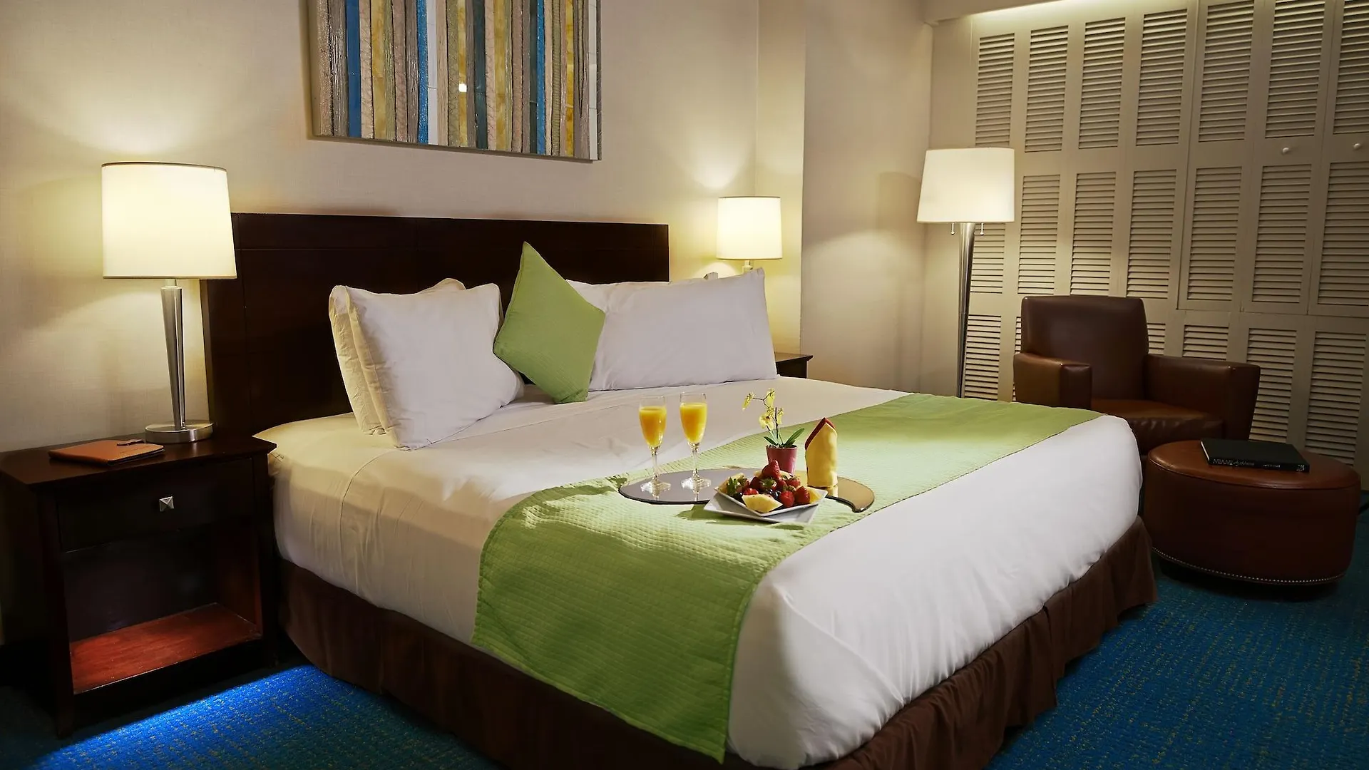 Hotel International Airport 3*
