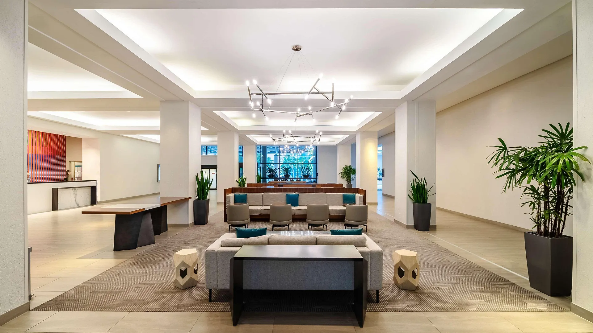 Hyatt Regency 3*