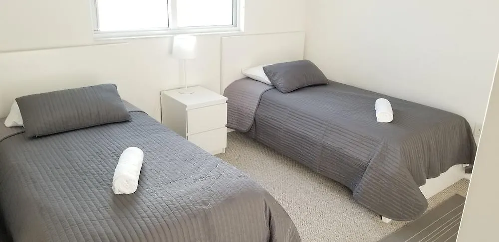 By Vacation District Apartment *