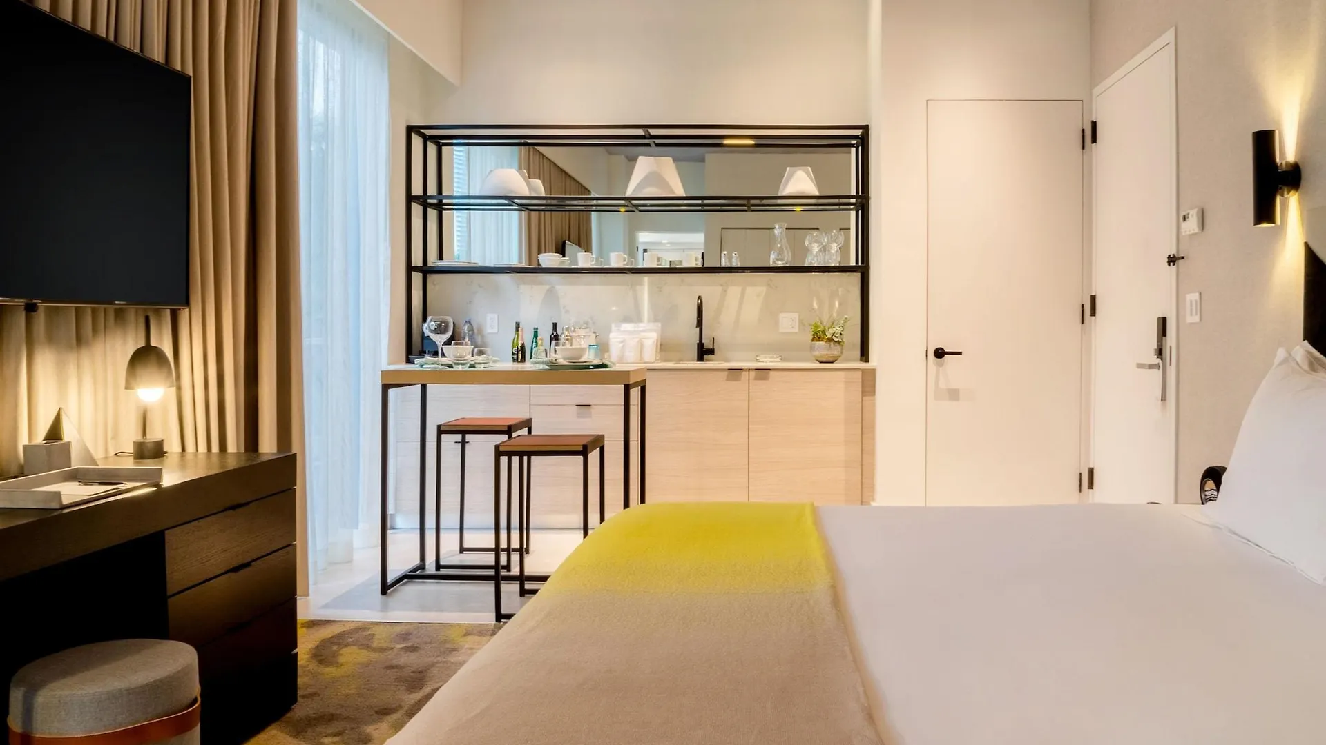 Hyde Midtown 4*