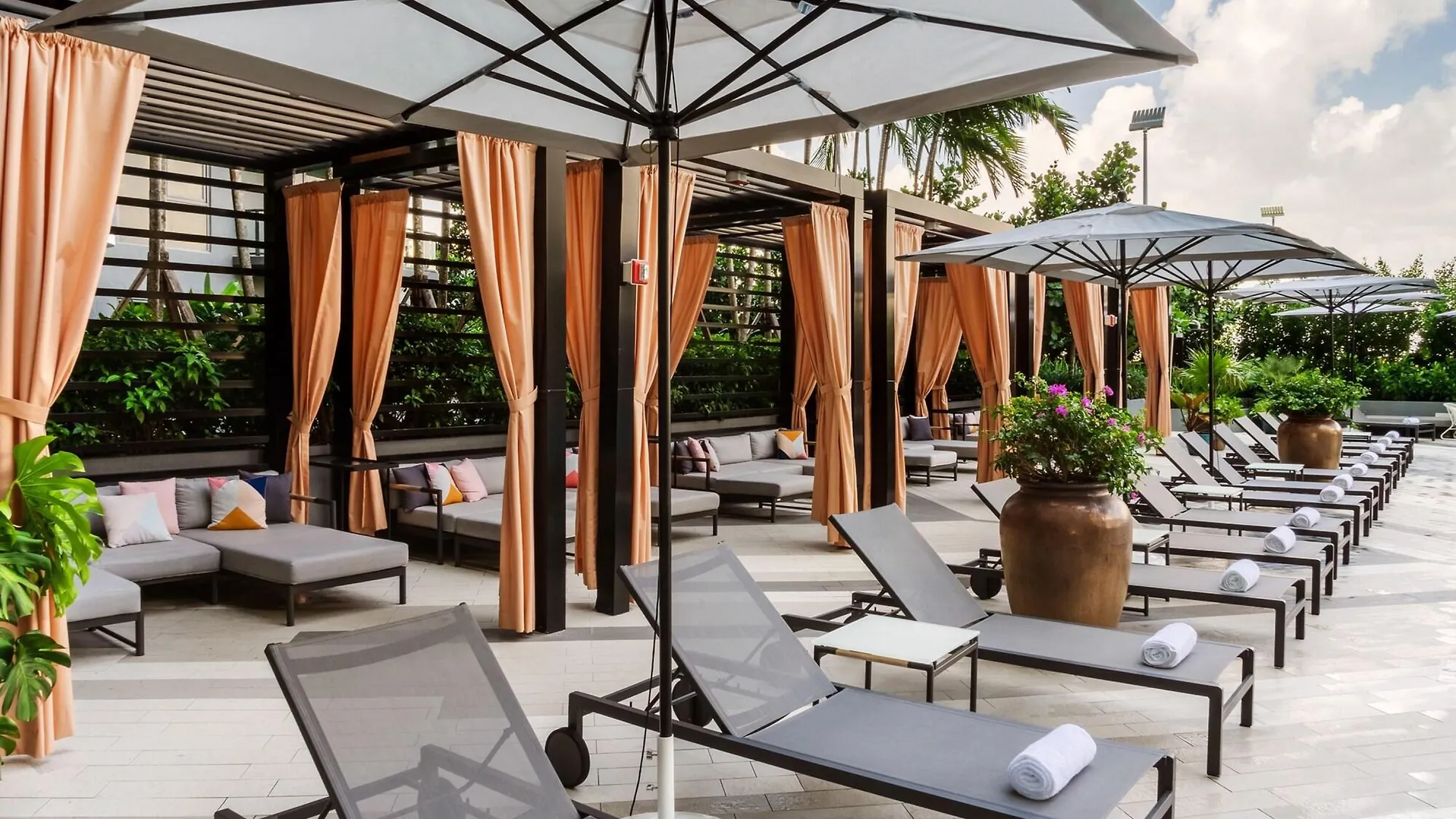Hyde Midtown Hotel 4*