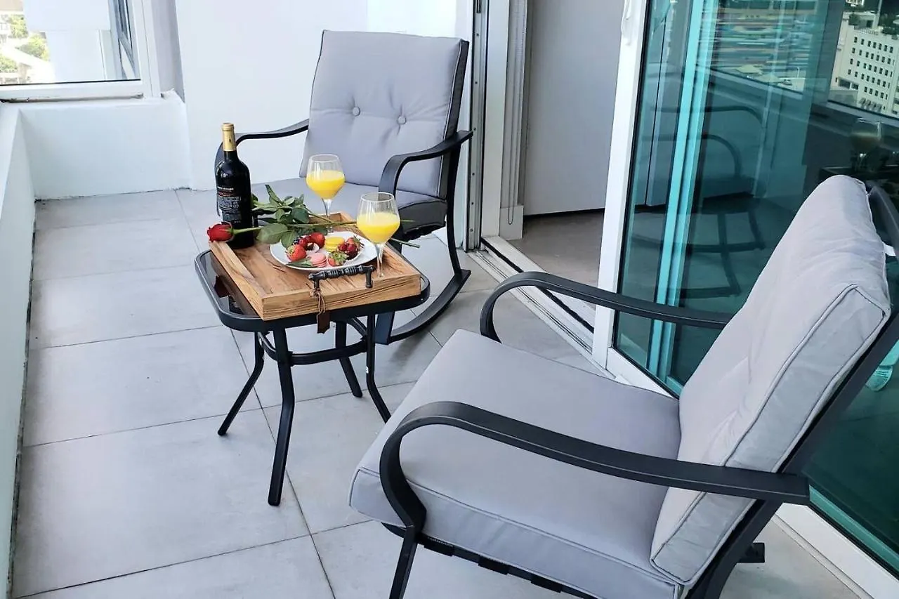 アパート Amazing Located In Upscale-prime Location. Walking Distance To Restaurant