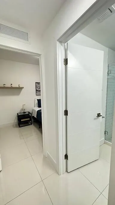 Stanza Hearth Of Design District And Wynwood, Parking, Laundry, Workstation, Fully Equipped Apts, 24/7 Guest Support #1 아파트 마이애미