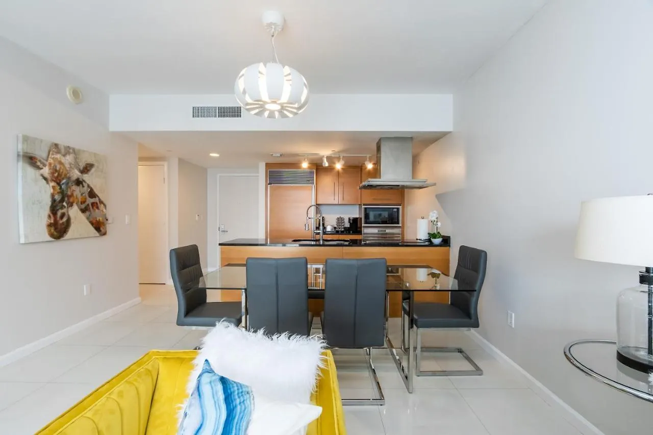 Limited Time 1br 1bath Located At Icon Brickell Appartement