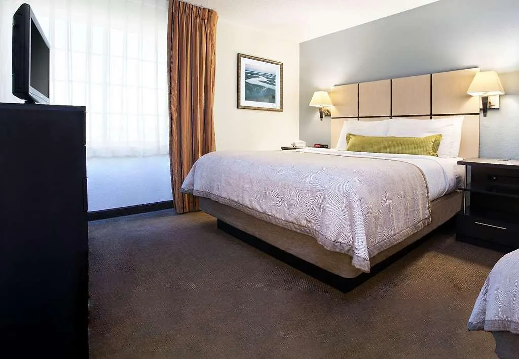 Sonesta Simply Miami Airport Doral