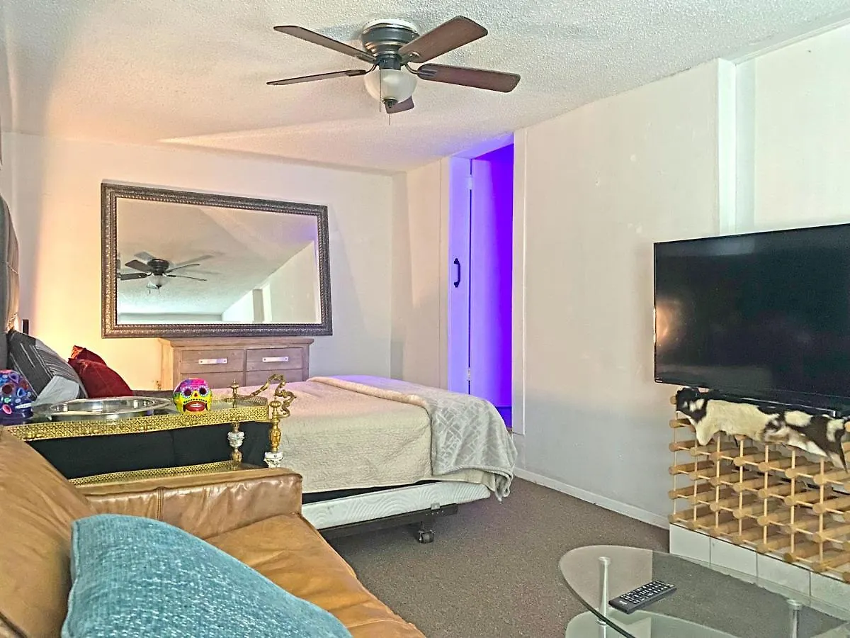 Coconut Grove 2 Bedroom Home! Μαϊάμι