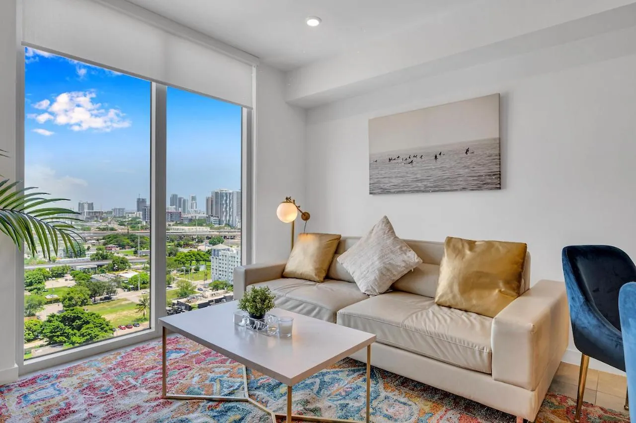 Beautiful With King Bed & Free Parking * Miami
