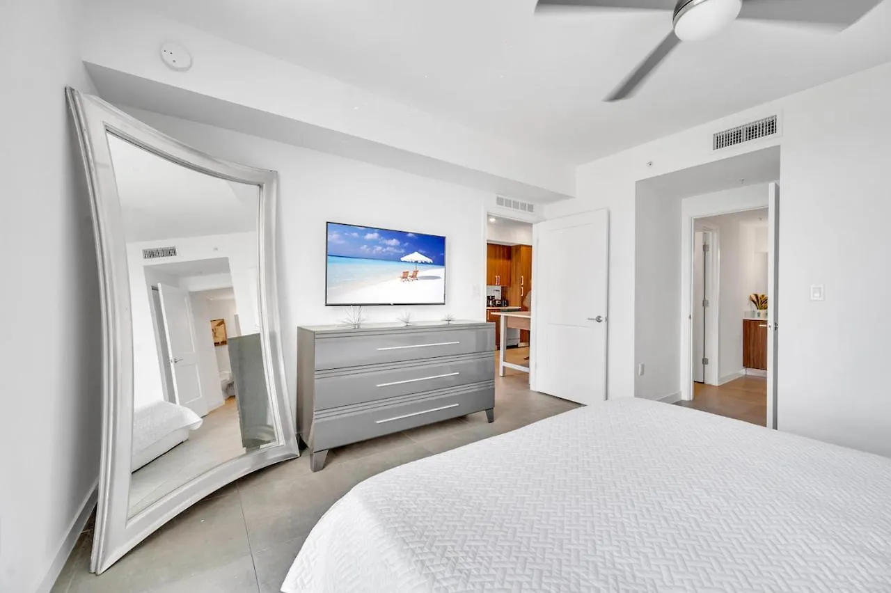 Beautiful With King Bed & Free Parking * Miami