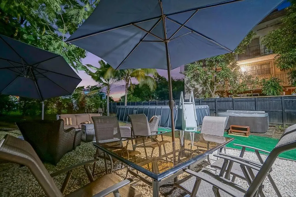 Σπίτι διακοπών River House 4br, Pool/hot Tub *