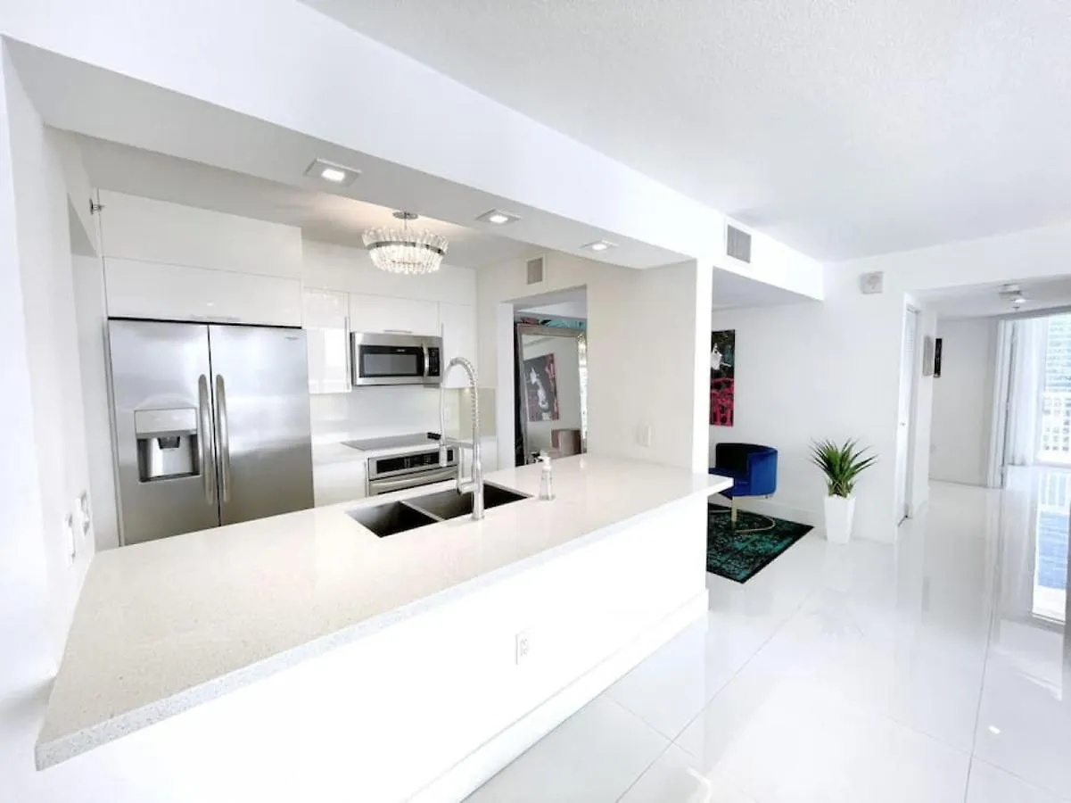 Luxury Sky With And Ocean Views מיאמי