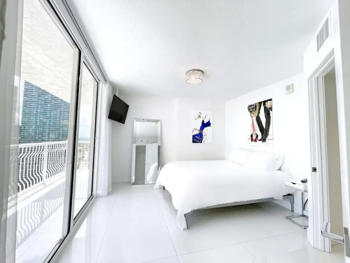 Luxury Sky With And Ocean Views