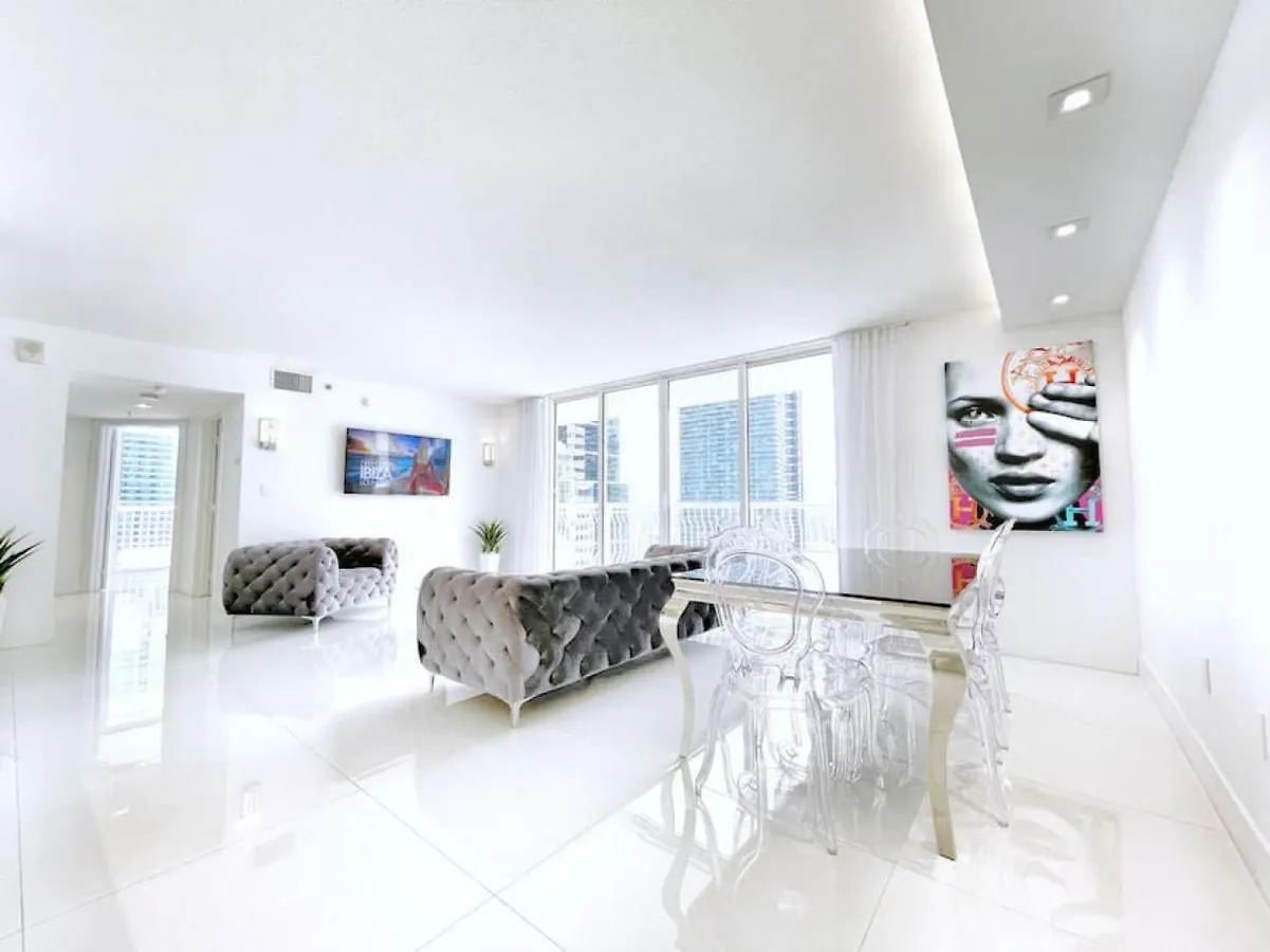Luxury Sky With And Ocean Views * מיאמי