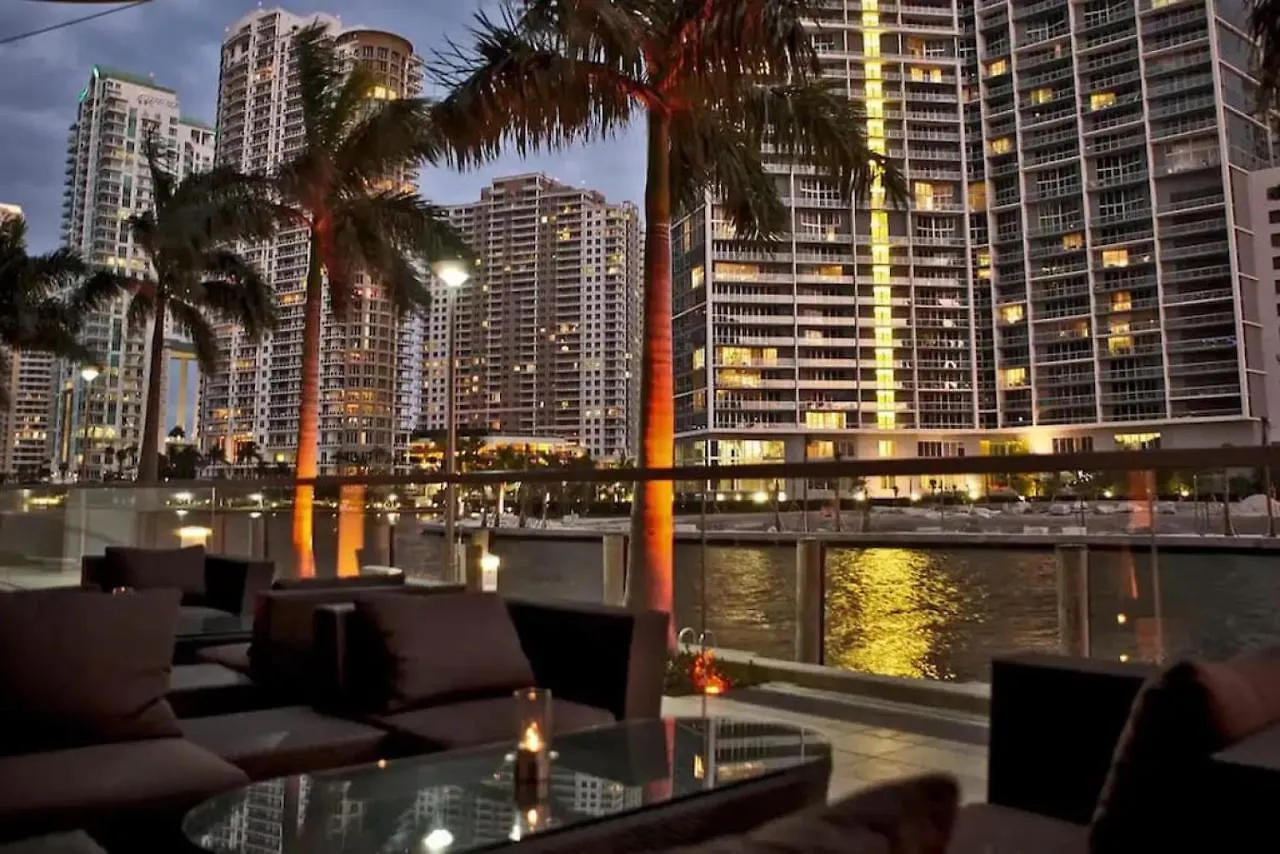 Luxury Sky With And Ocean Views מיאמי