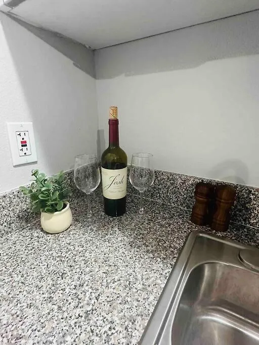 Coral Gables Near Airport And Beaches * Miami
