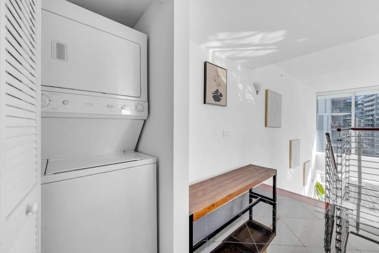 Iconic 2 Bedroom Loft Brickell-stunning Views Daire *