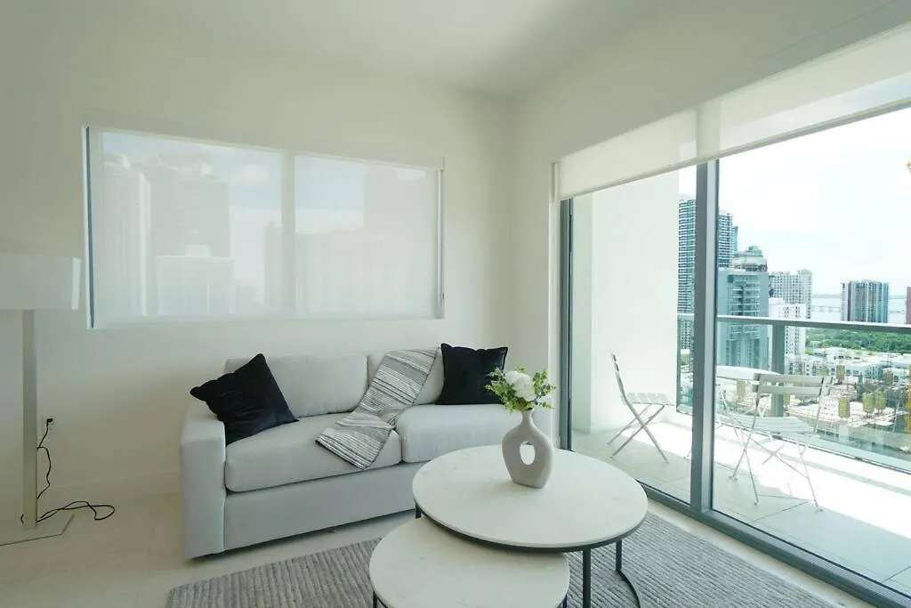 Daire Brand New In Brickell With Parking *