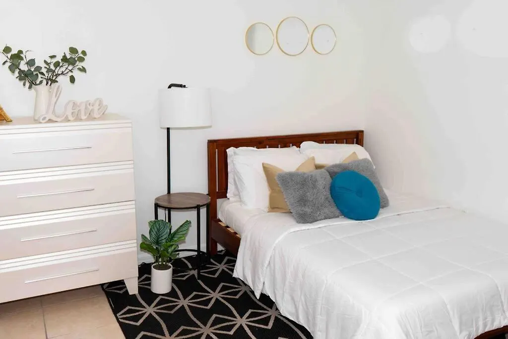 Apartmán Newly Renovated 5 Min From Airport *