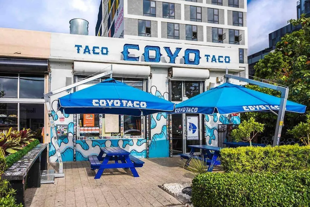 Newly Renovated 5 Min From Airport Apartmán