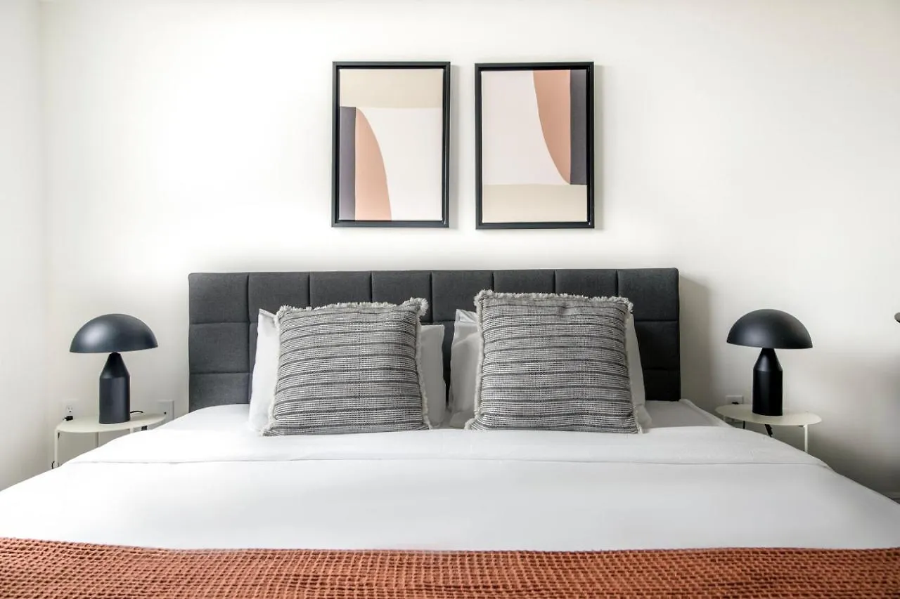 Coral Gables 2br W Wd Pool Gym Near Shops Mia-84 マイアミ
