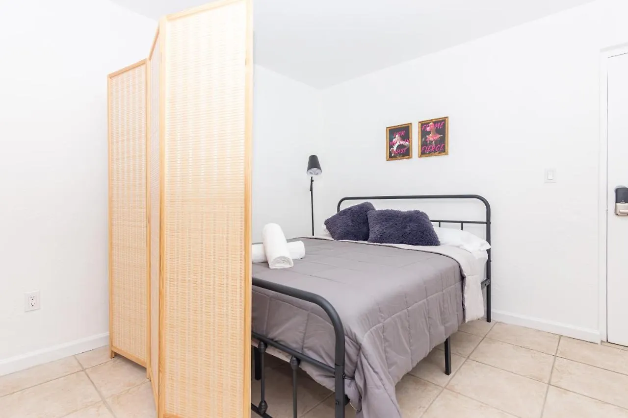 Apartment One Bedroom - With Parking & Balcony - Heart Of Wynwood Miami