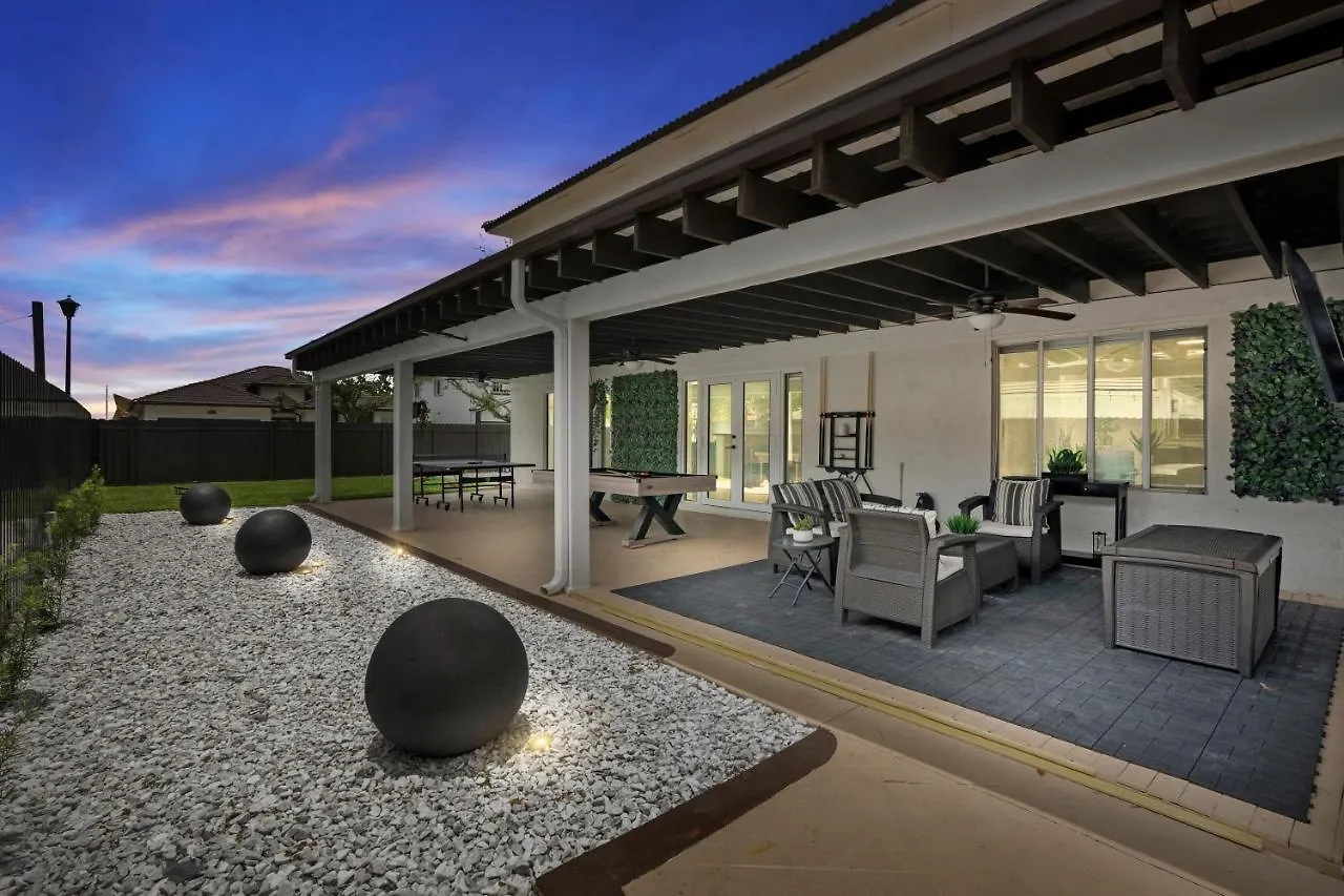 Blanca 4bd Mega W Games Bbq And Vila *