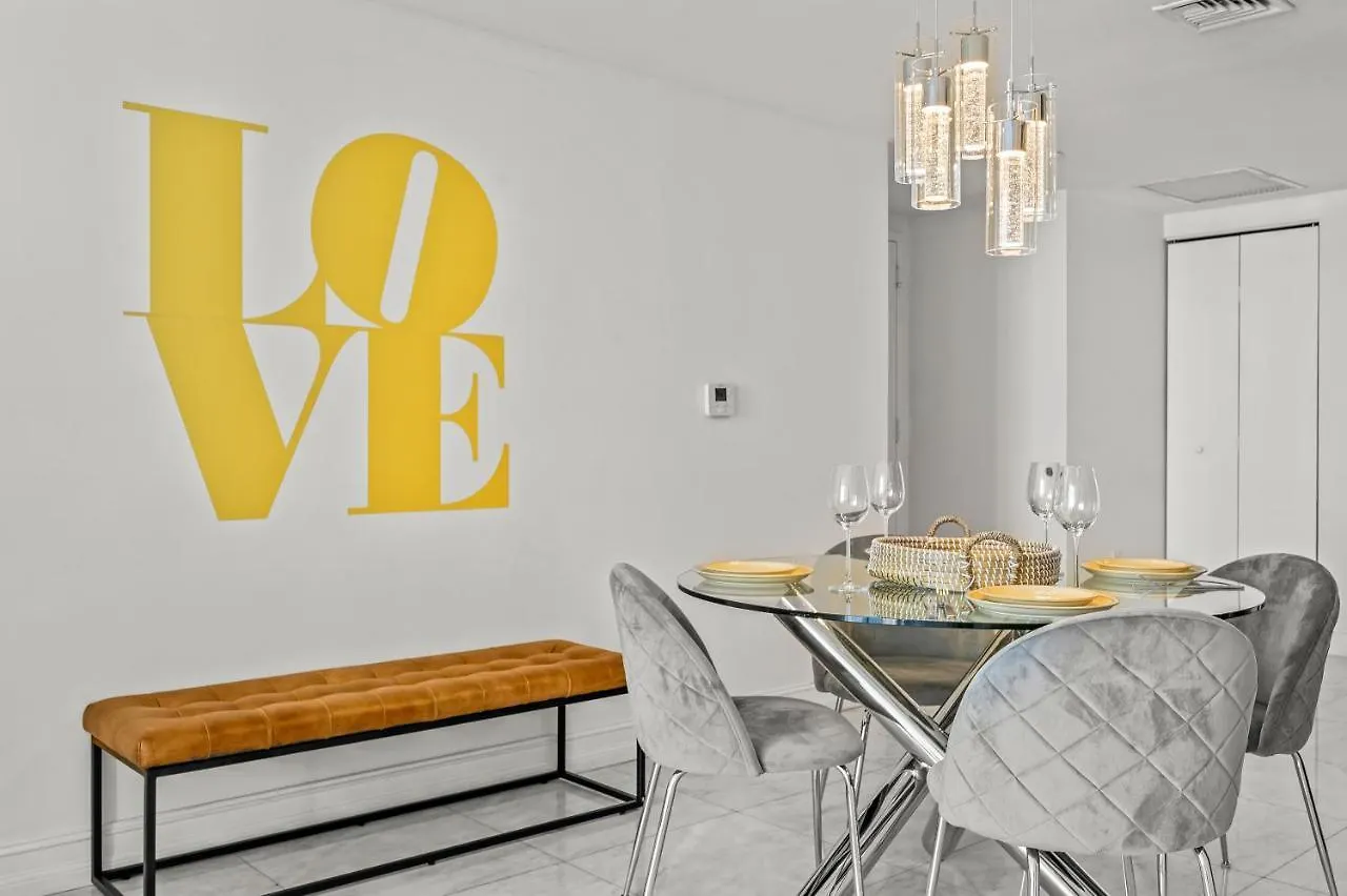 Icon Brickell • High Floor • Bay & Pool View Free Daire