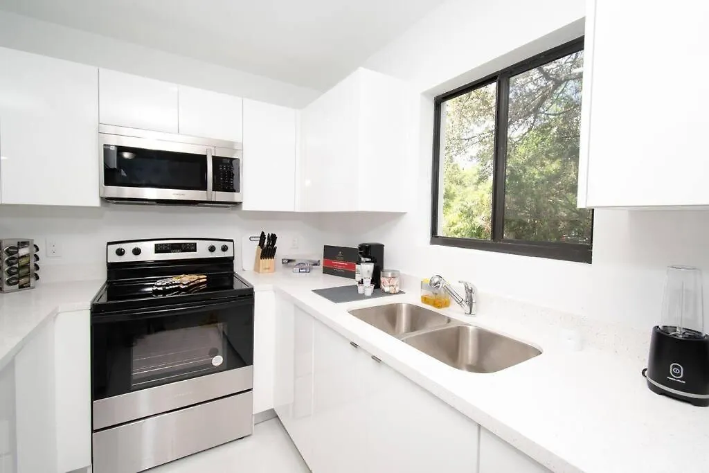 Star Home-wynwood/airport/miami Villa